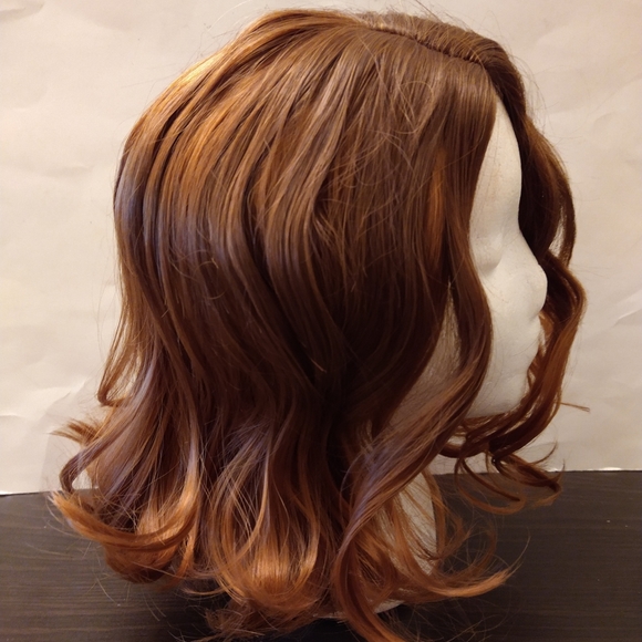 Wavy Bob Honey Blonde Fake Scalp Wig - Picture 2 of 8